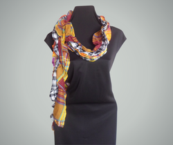 Creole-A-Pop Scarves B/W Scarf